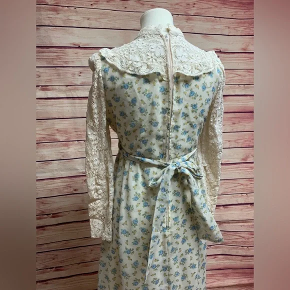 Vintage Floral High Neck Crochet Long Sleeve Prairie Dress
